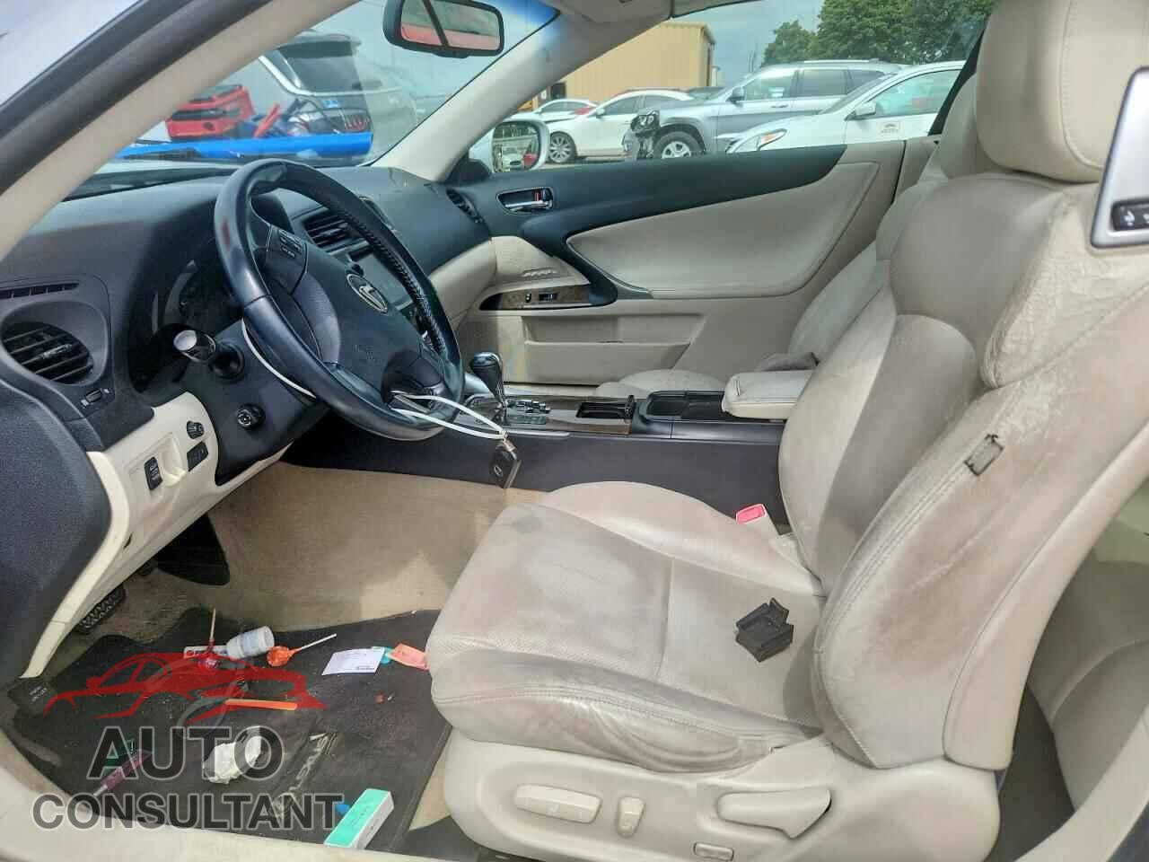 LEXUS IS 2010 - JTHFF2C29A2511549