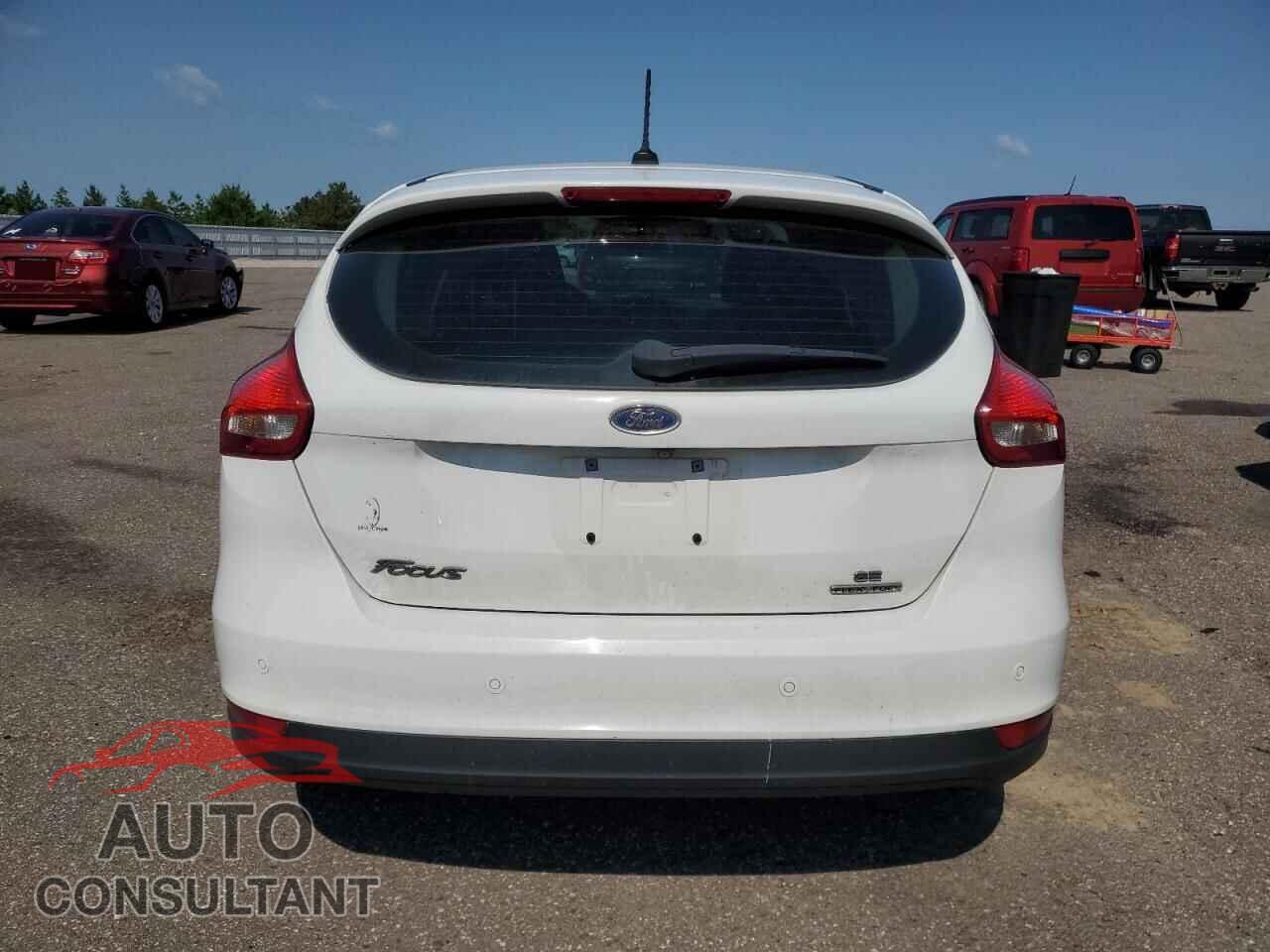 FORD FOCUS 2015 - 1FADP3K29FL322680