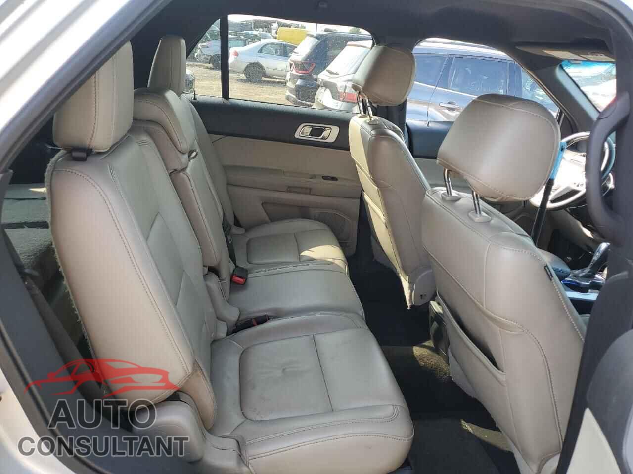 FORD EXPLORER 2015 - 1FM5K7F87FGA87901
