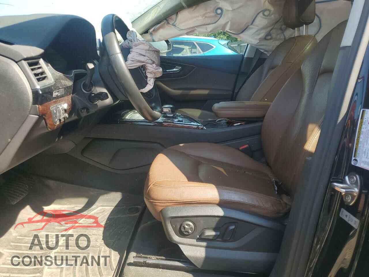 AUDI Q7 2017 - WA1VABF70HD026566