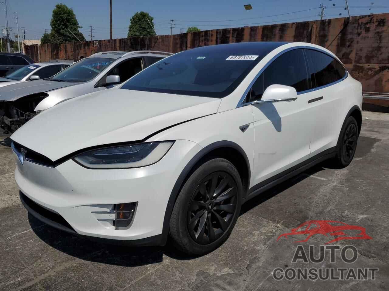 TESLA MODEL X 2016 - 5YJXCBE48GFS00942