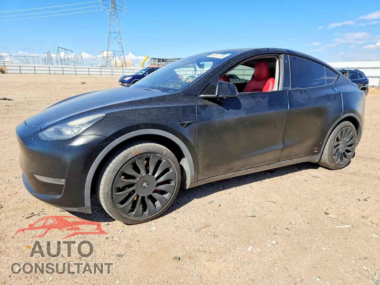 TESLA MODEL Y 2021 - 5YJYGAEE0MF191127