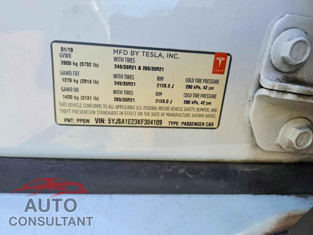 TESLA MODEL S 2019 - 5YJSA1E23KF304109