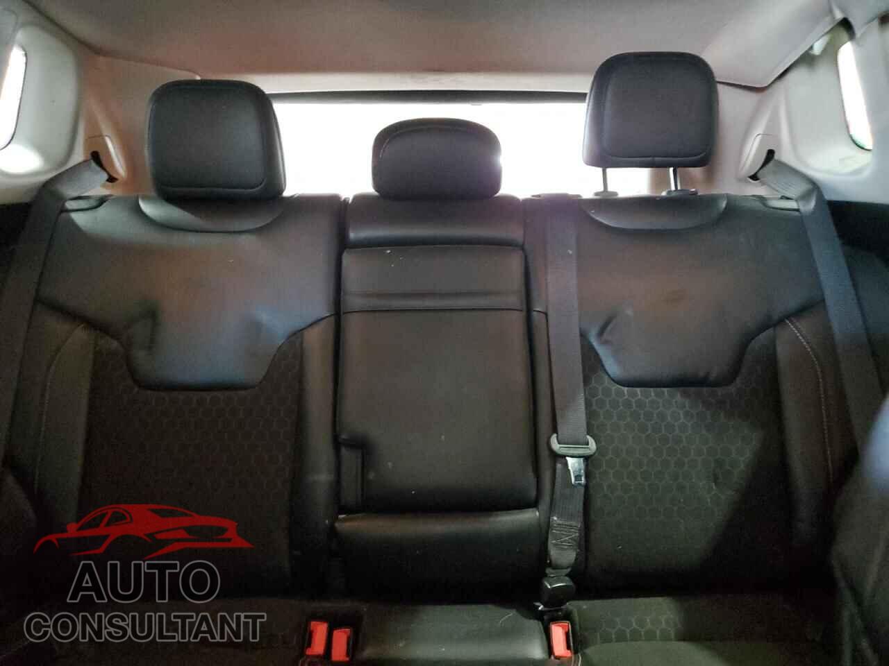 JEEP COMPASS 2018 - 3C4NJDBB7JT332014