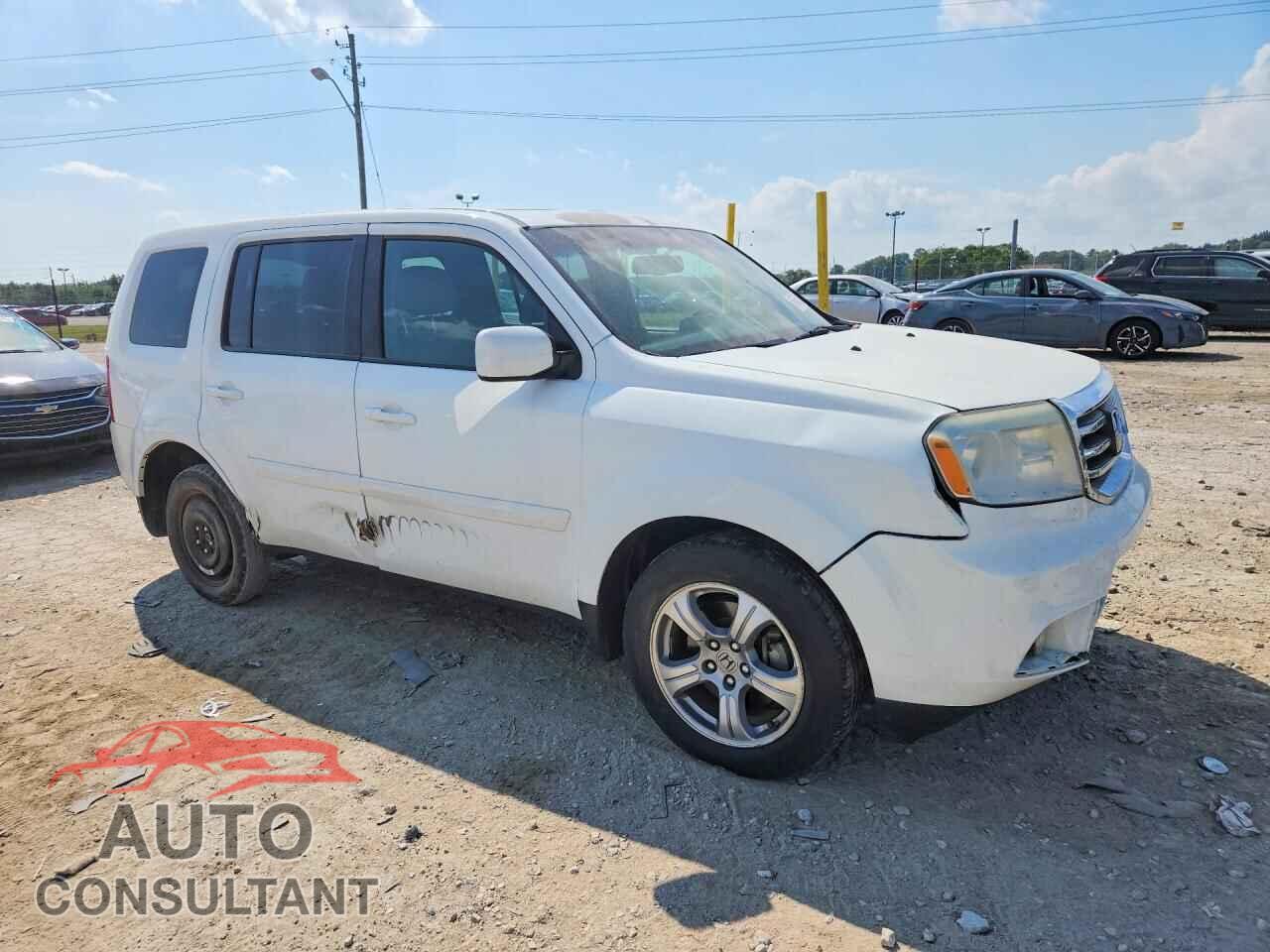 HONDA PILOT 2013 - 5FNYF4H51DB016322