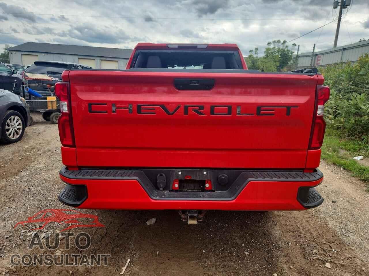 CHEVROLET SILVERADO 2021 - 1GCPYBEK3MZ213748
