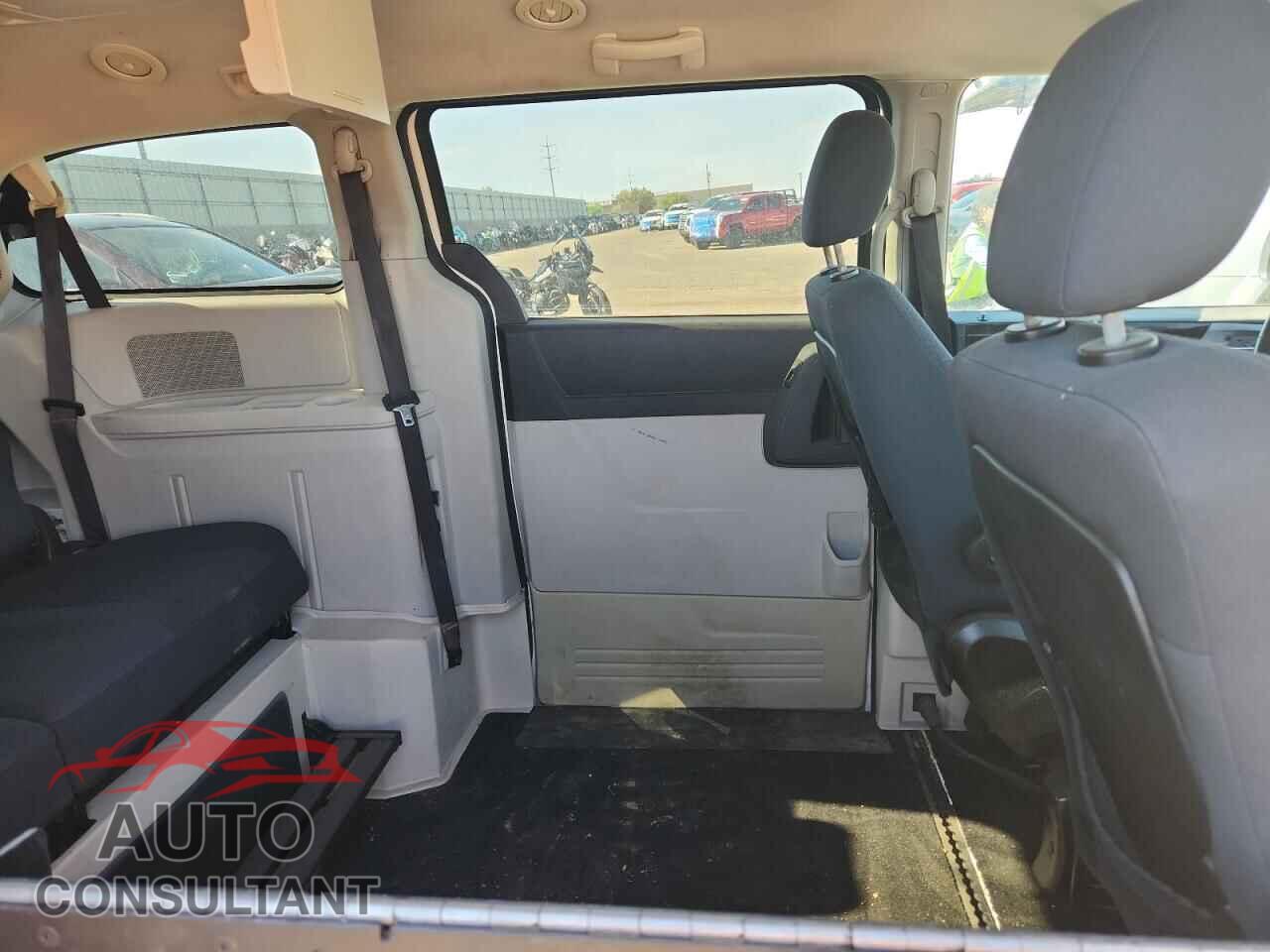 DODGE CARAVAN 2010 - 2D4RN5D16AR215711