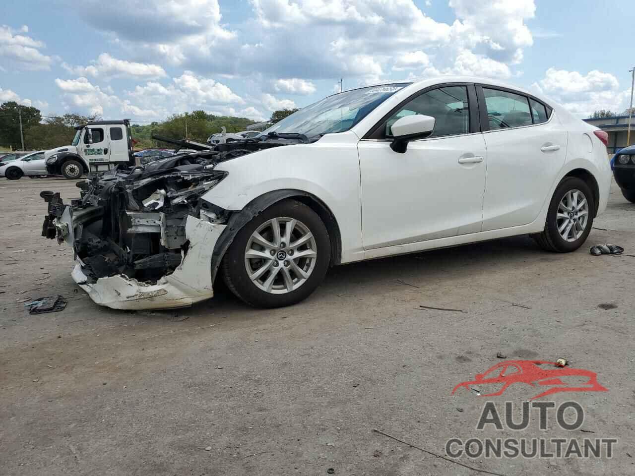 MAZDA 3 2018 - 3MZBN1U79JM177732