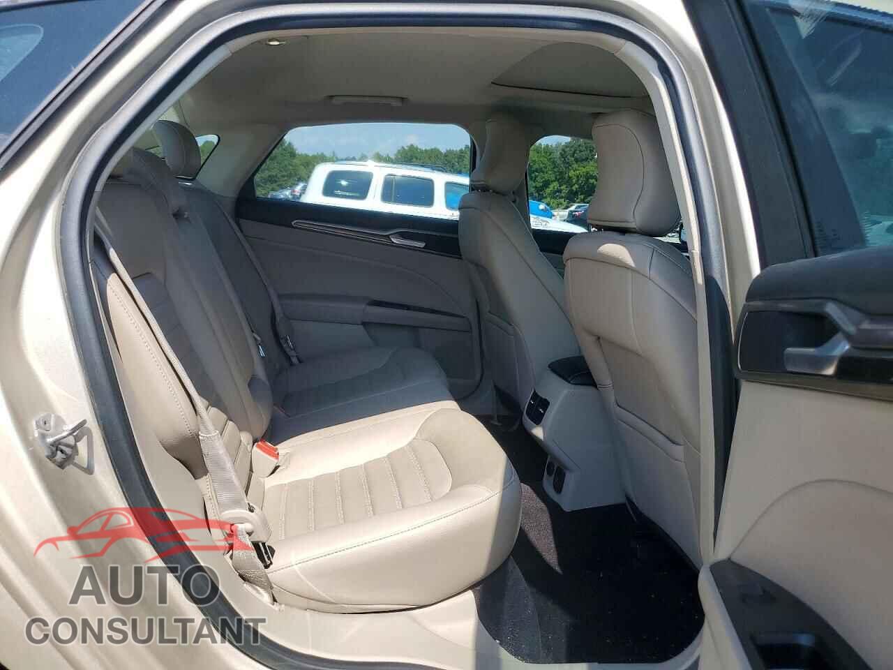 FORD FUSION 2017 - 3FA6P0LU3HR226507