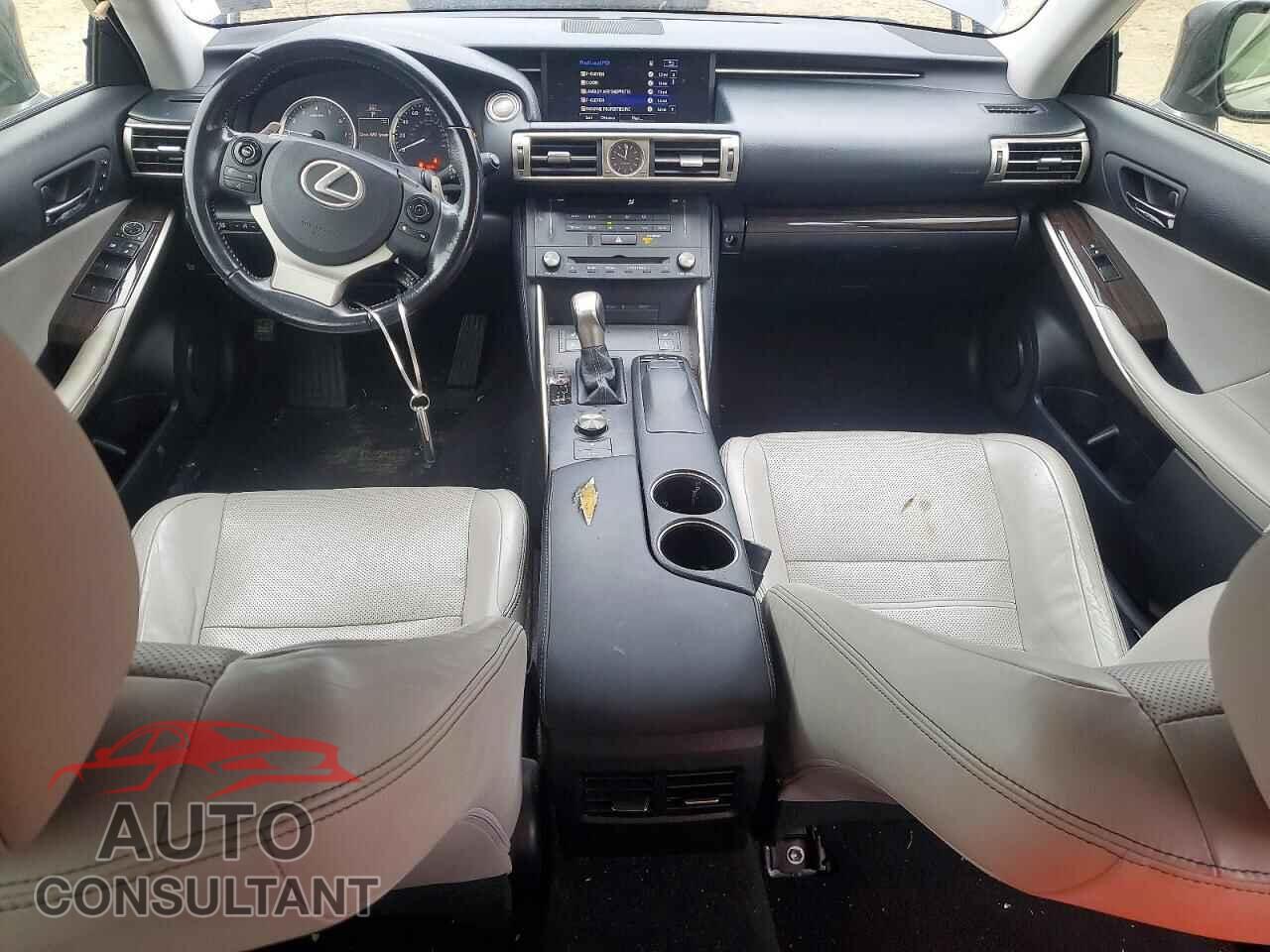 LEXUS IS 2015 - JTHCF1D25F5025306