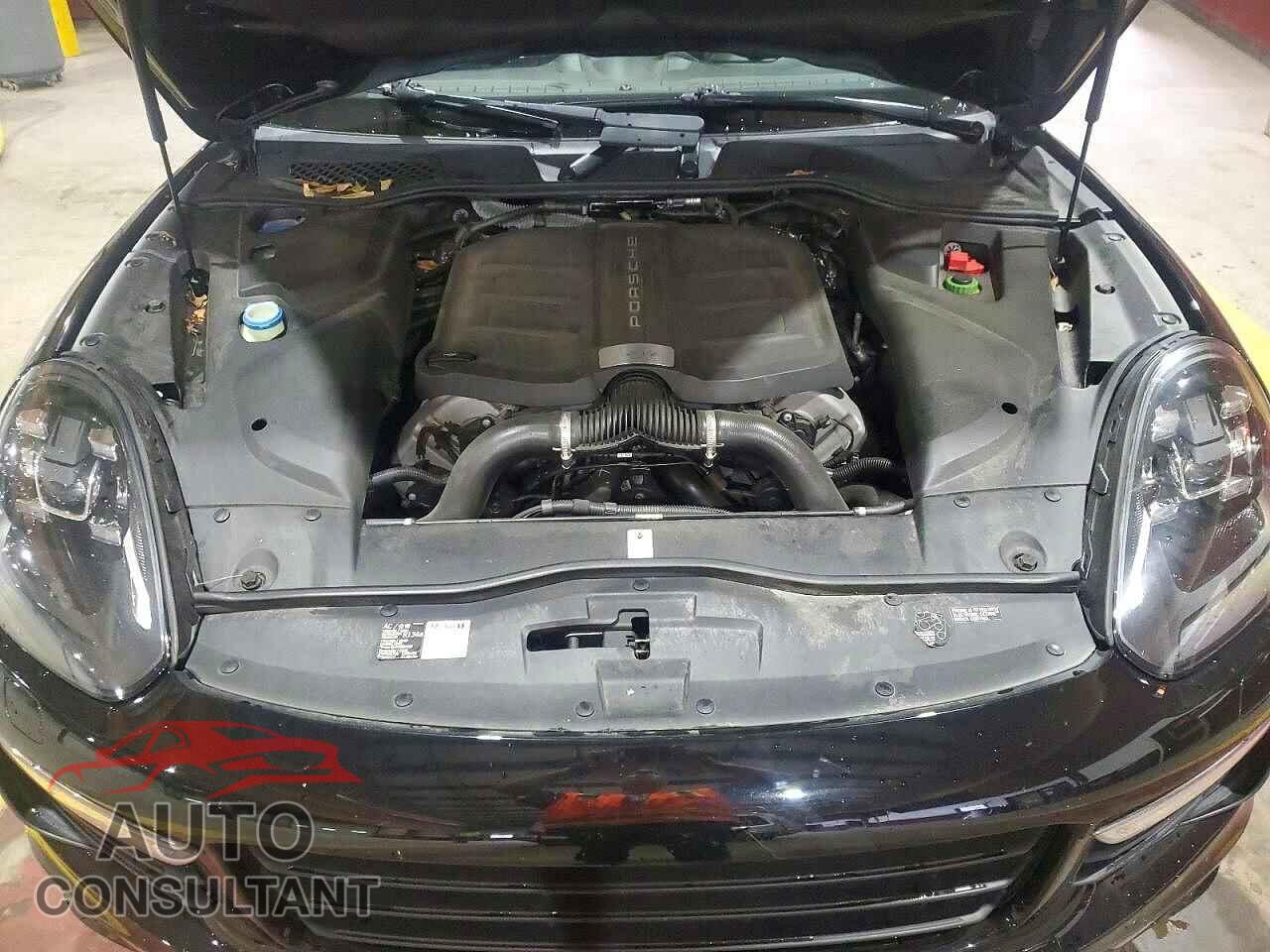 PORSCHE CAYENNE 2016 - WP1AD2A26GLA76561