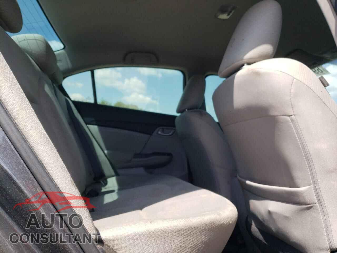 HONDA CIVIC 2013 - 2HGFB2F57DH573581