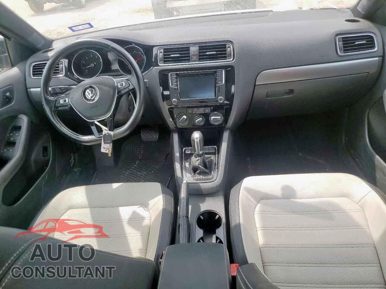 VOLKSWAGEN JETTA 2016 - 3VWD17AJ9GM396982
