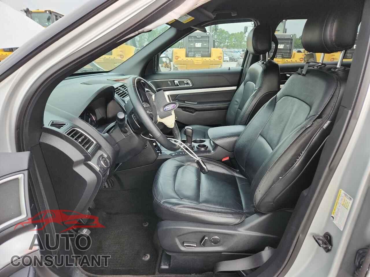 FORD EXPLORER 2017 - 1FM5K7D83HGC63607