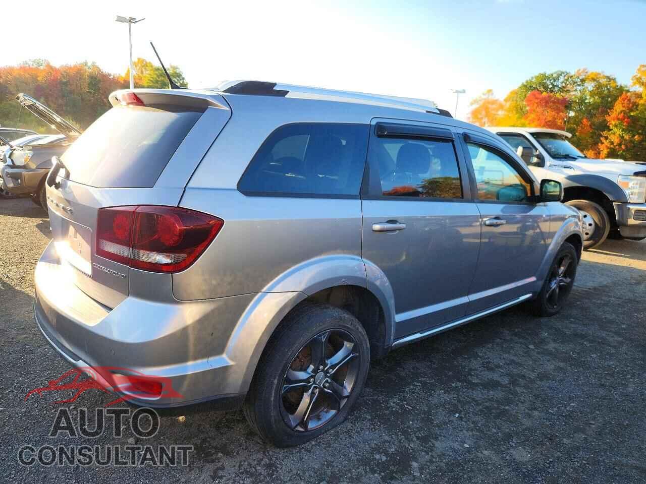 DODGE JOURNEY 2015 - 3C4PDDGG0FT740527