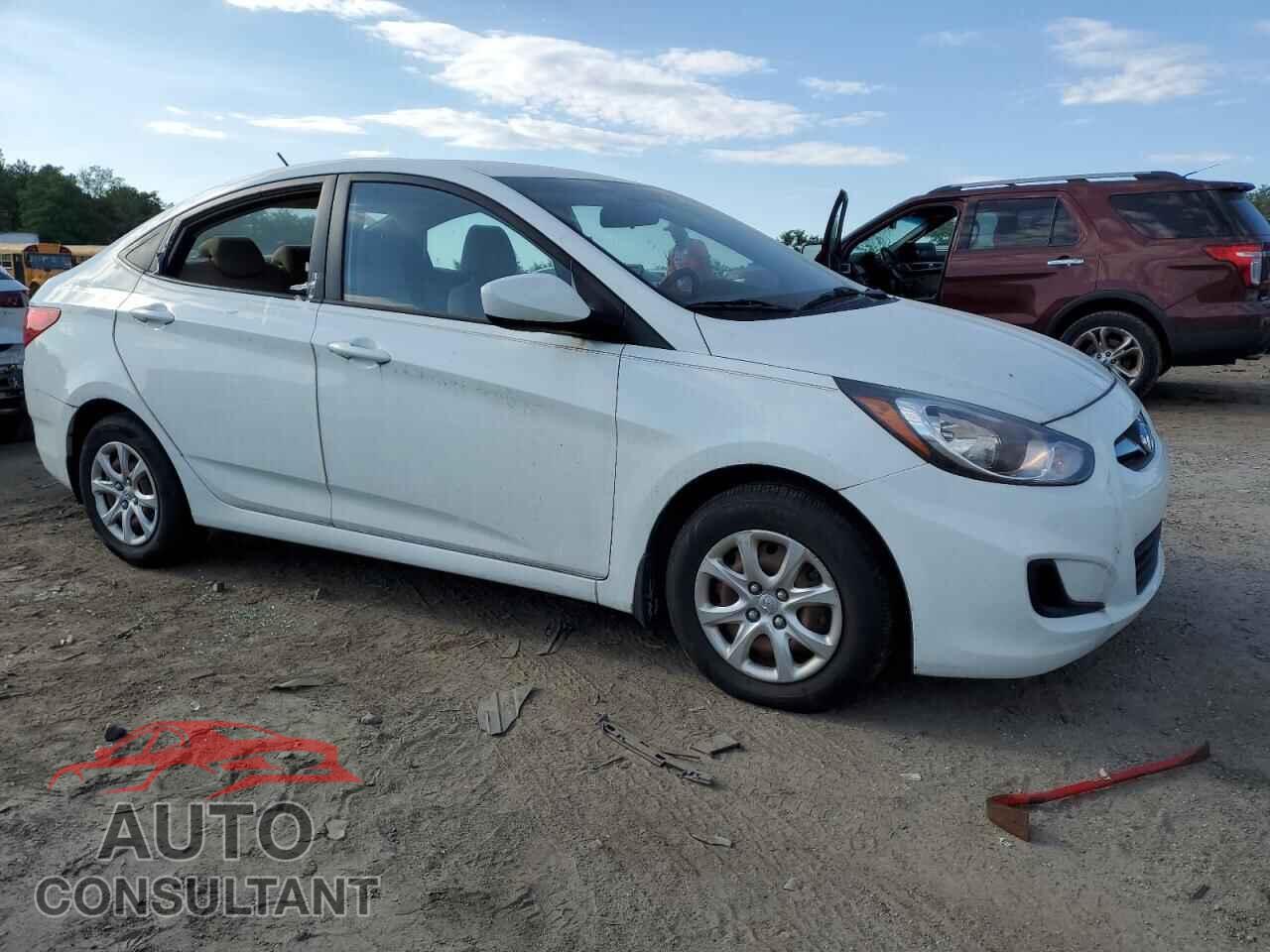 HYUNDAI ACCENT 2013 - KMHCT4AE8DU298040