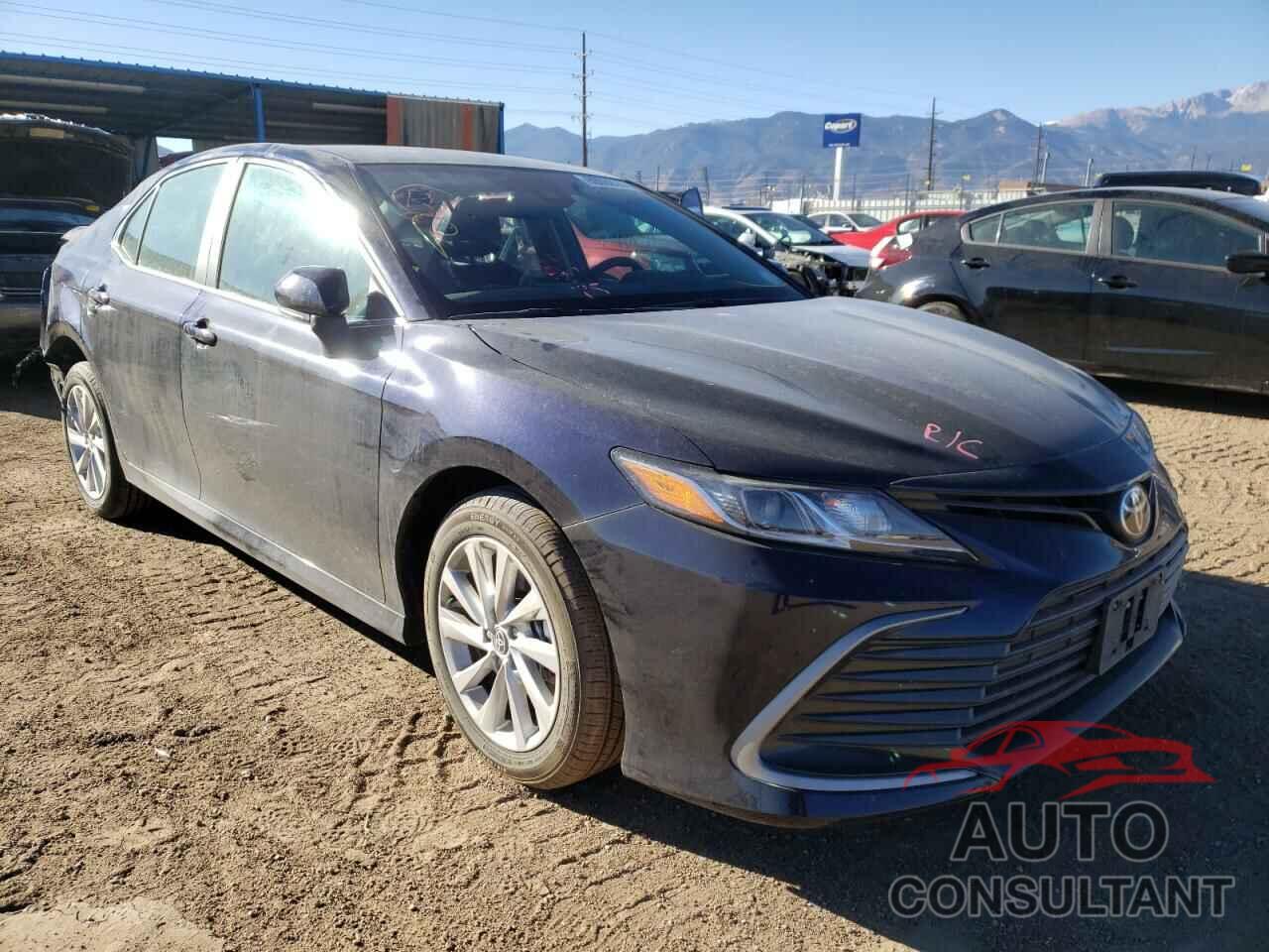 TOYOTA CAMRY 2021 - 4T1C11BK5MU023668
