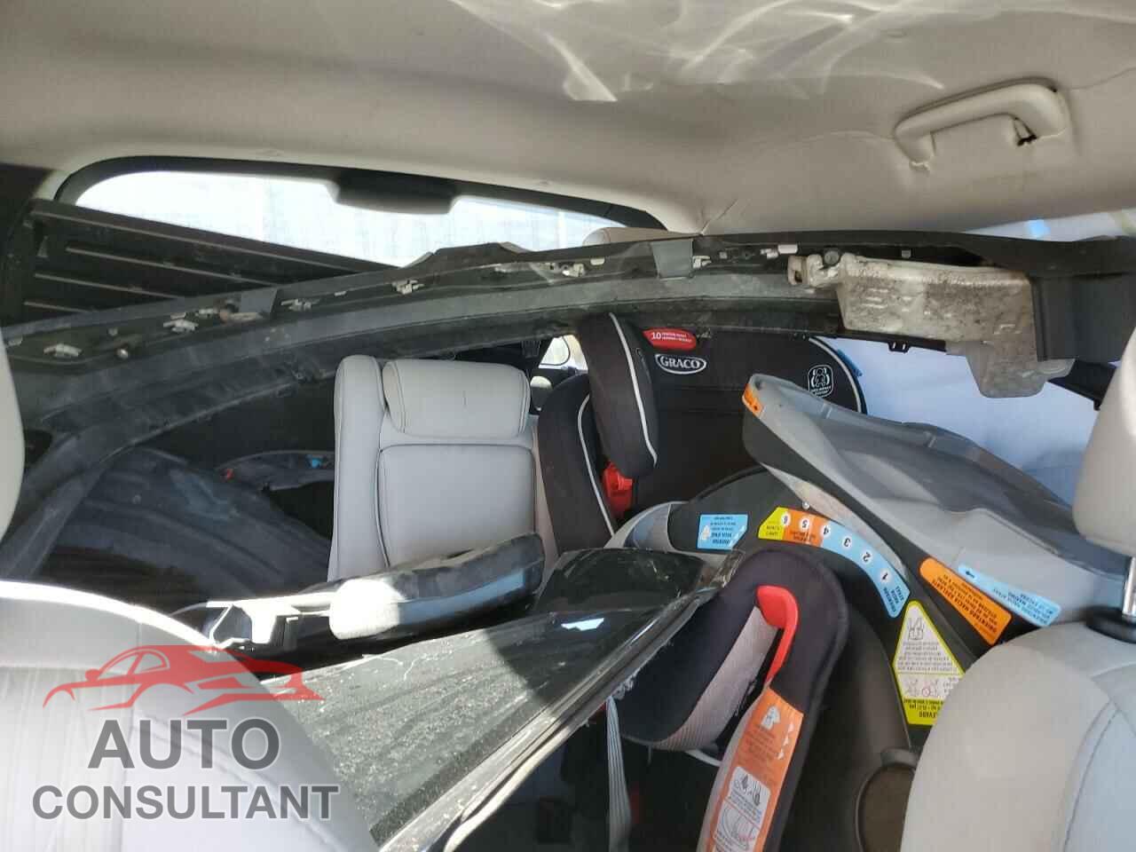 MITSUBISHI ECLIPSE 2019 - JA4AT5AAXKZ020135
