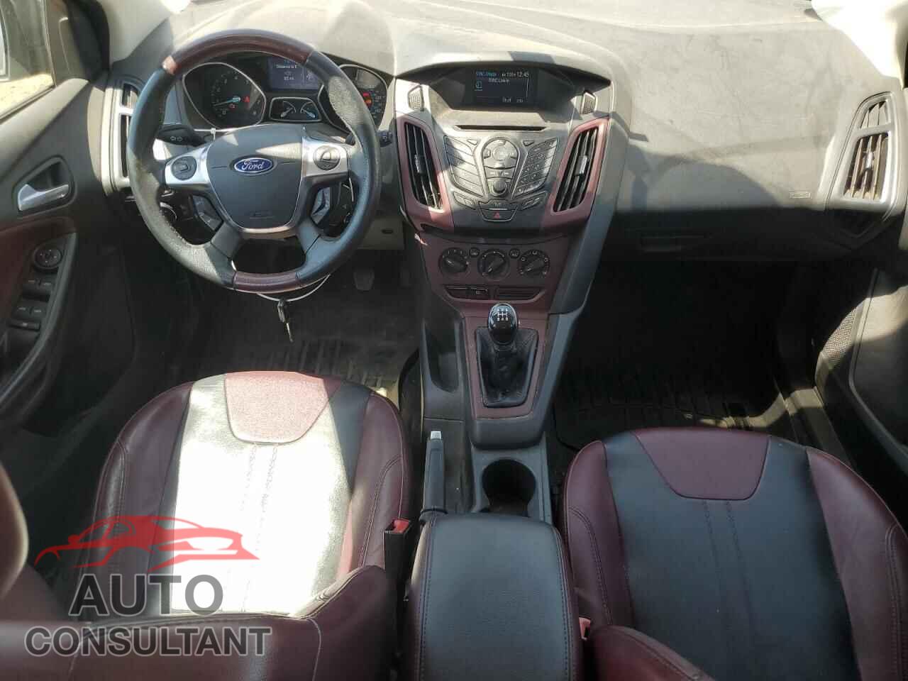 FORD FOCUS 2012 - 1FAHP3K2XCL384182