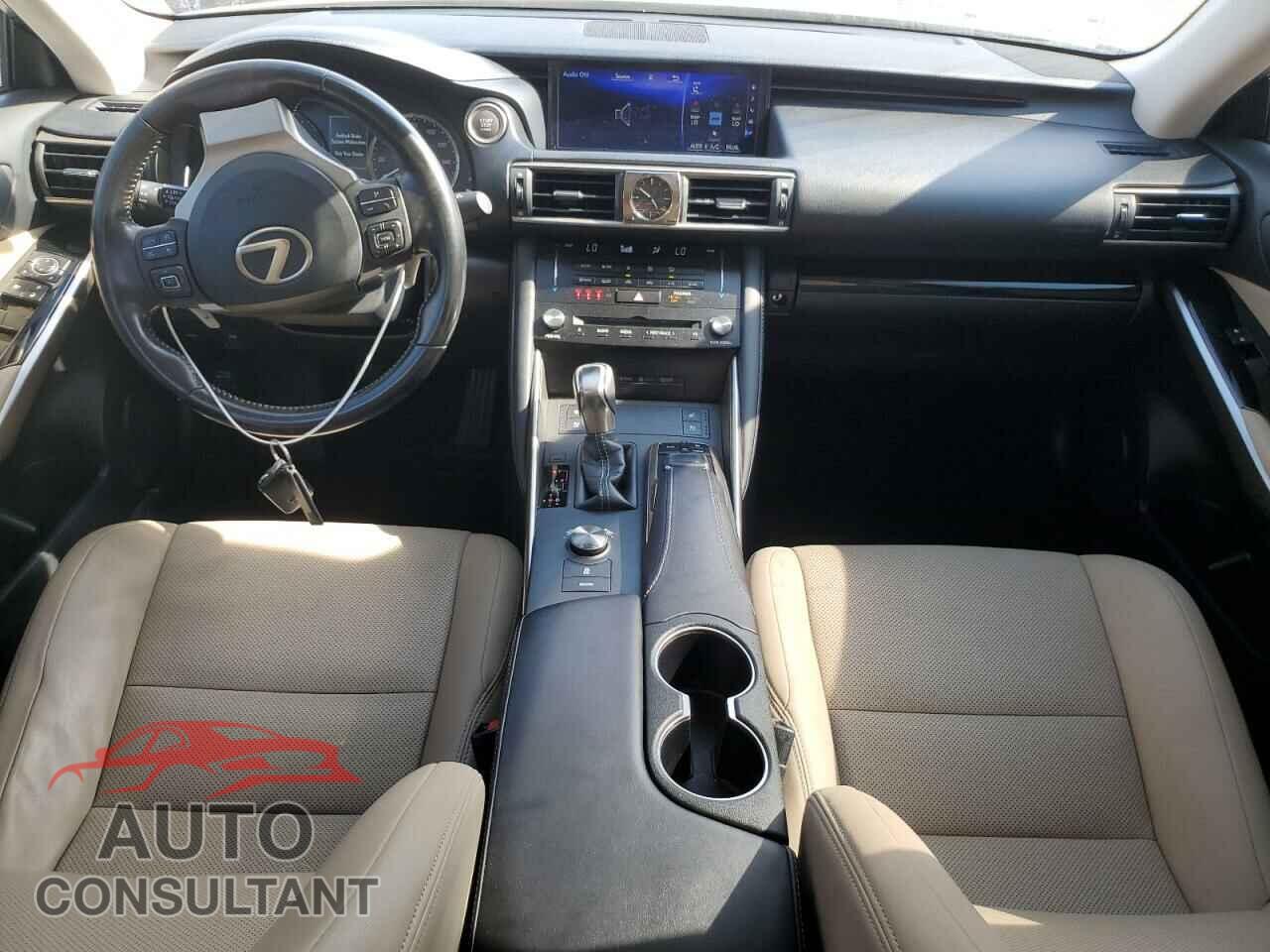 LEXUS IS 2017 - JTHBA1D24H5051876