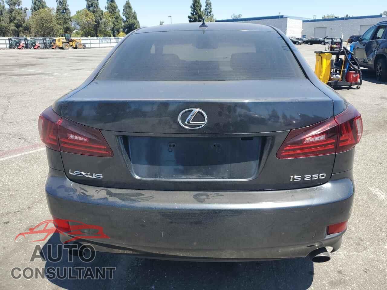 LEXUS IS 2010 - JTHBF5C21A5128591