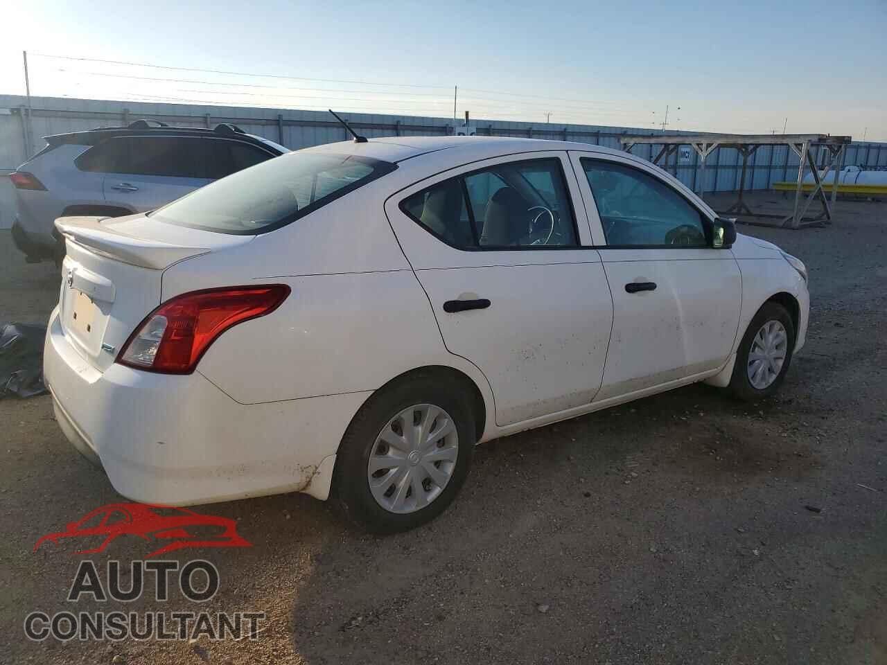 NISSAN VERSA 2015 - 3N1CN7AP7FL837829