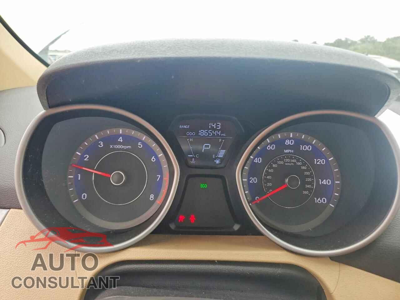 HYUNDAI ELANTRA 2013 - KMHDH4AE8DU812703