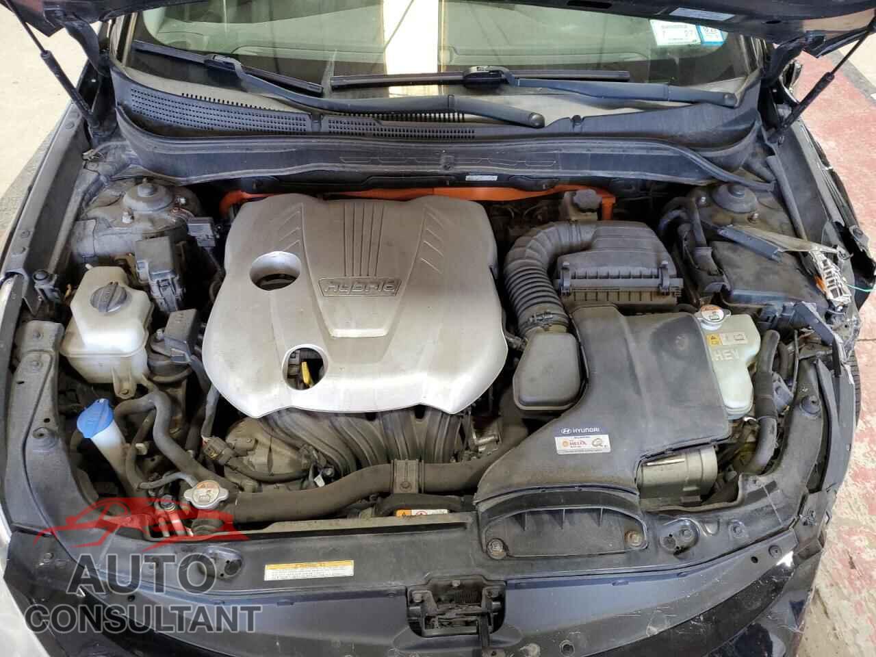 HYUNDAI SONATA 2012 - KMHEC4A41CA045058
