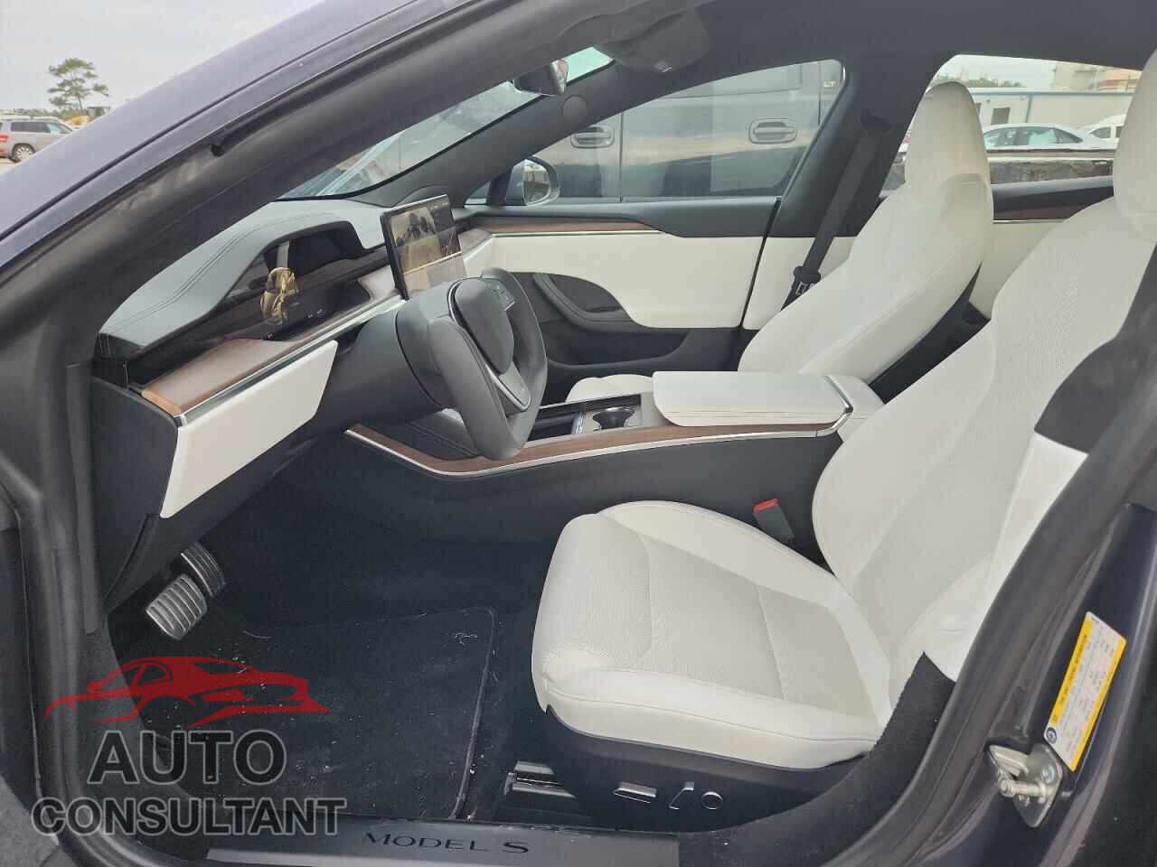 TESLA MODEL S 2023 - 5YJSA1E5XPF499188