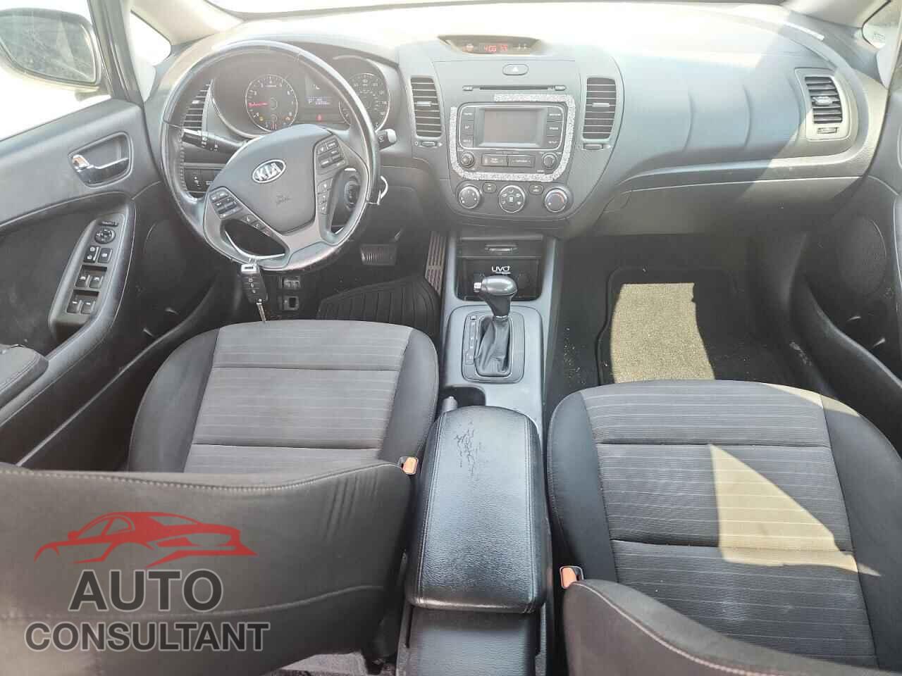 KIA FORTE 2015 - KNAFX4A82F5331589