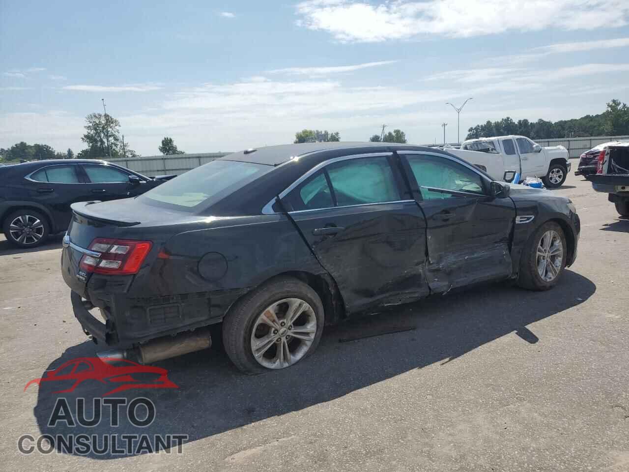 FORD TAURUS 2015 - 1FAHP2E84FG174152
