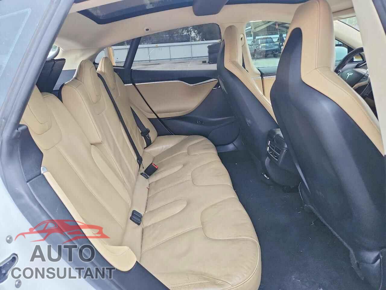 TESLA MODEL S 2013 - 5YJSA1CN3DFP16921