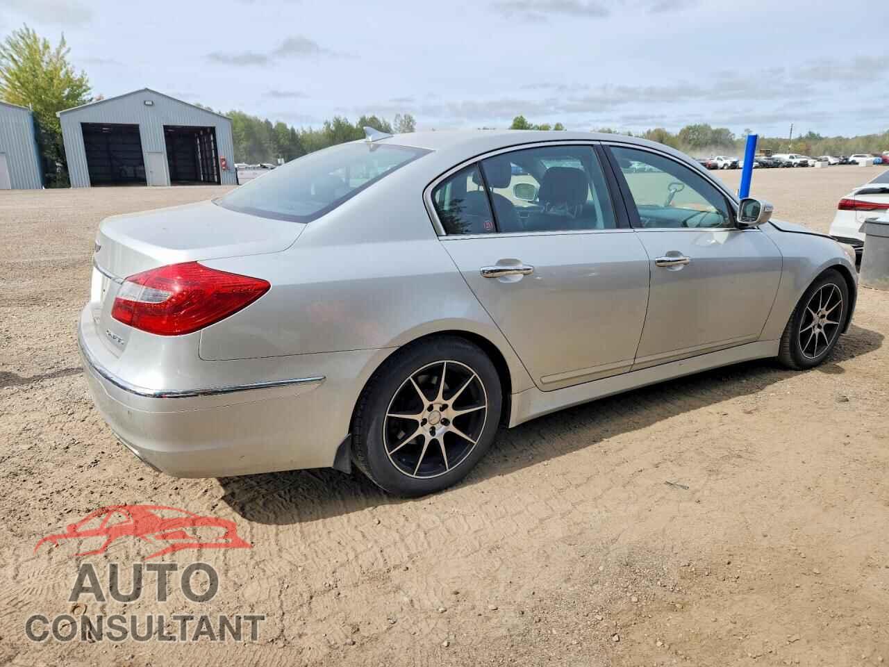 HYUNDAI GENESIS 2012 - KMHGC4DD0CU196055