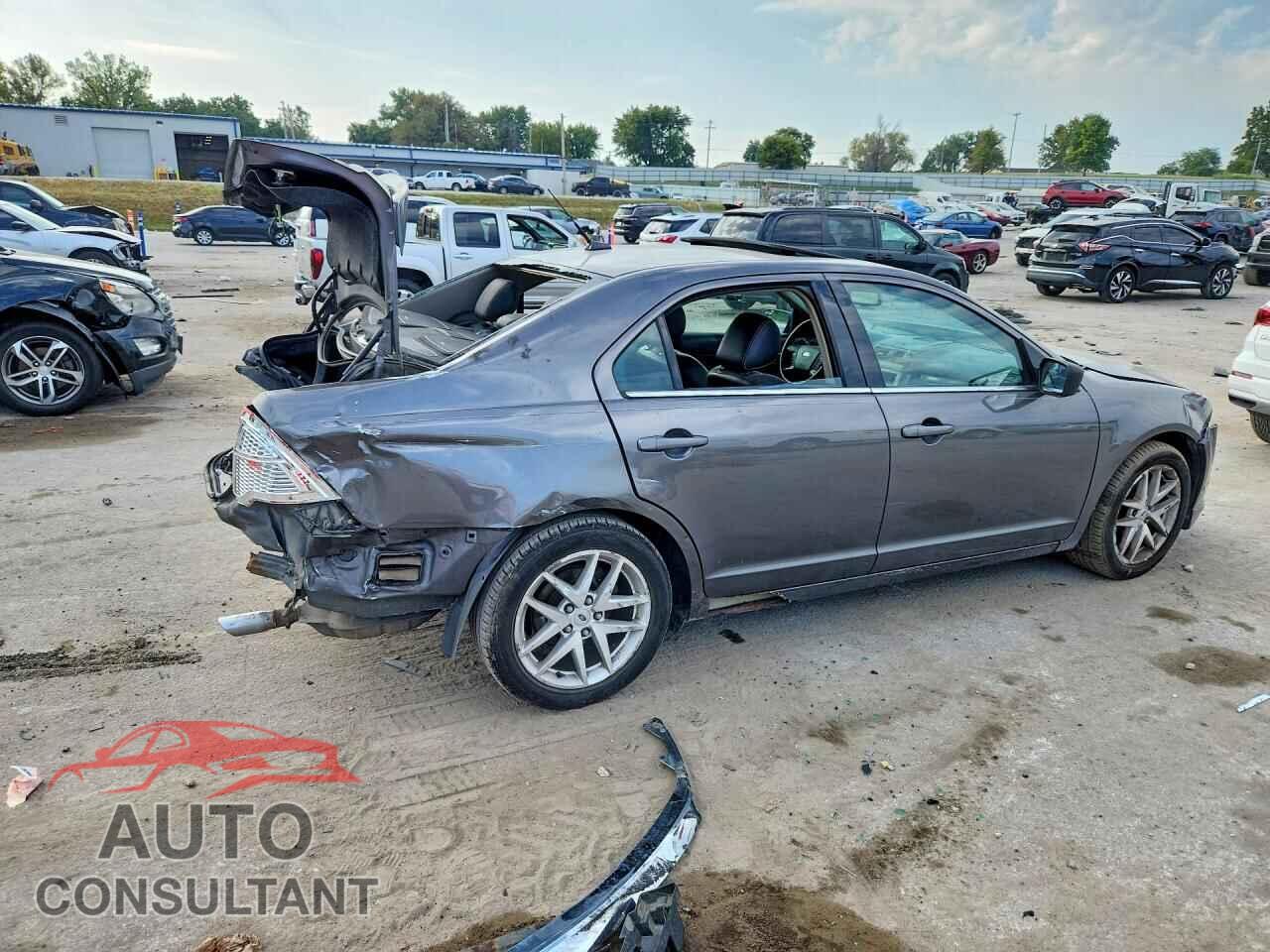 FORD FUSION 2011 - 3FAHP0JG7BR266828