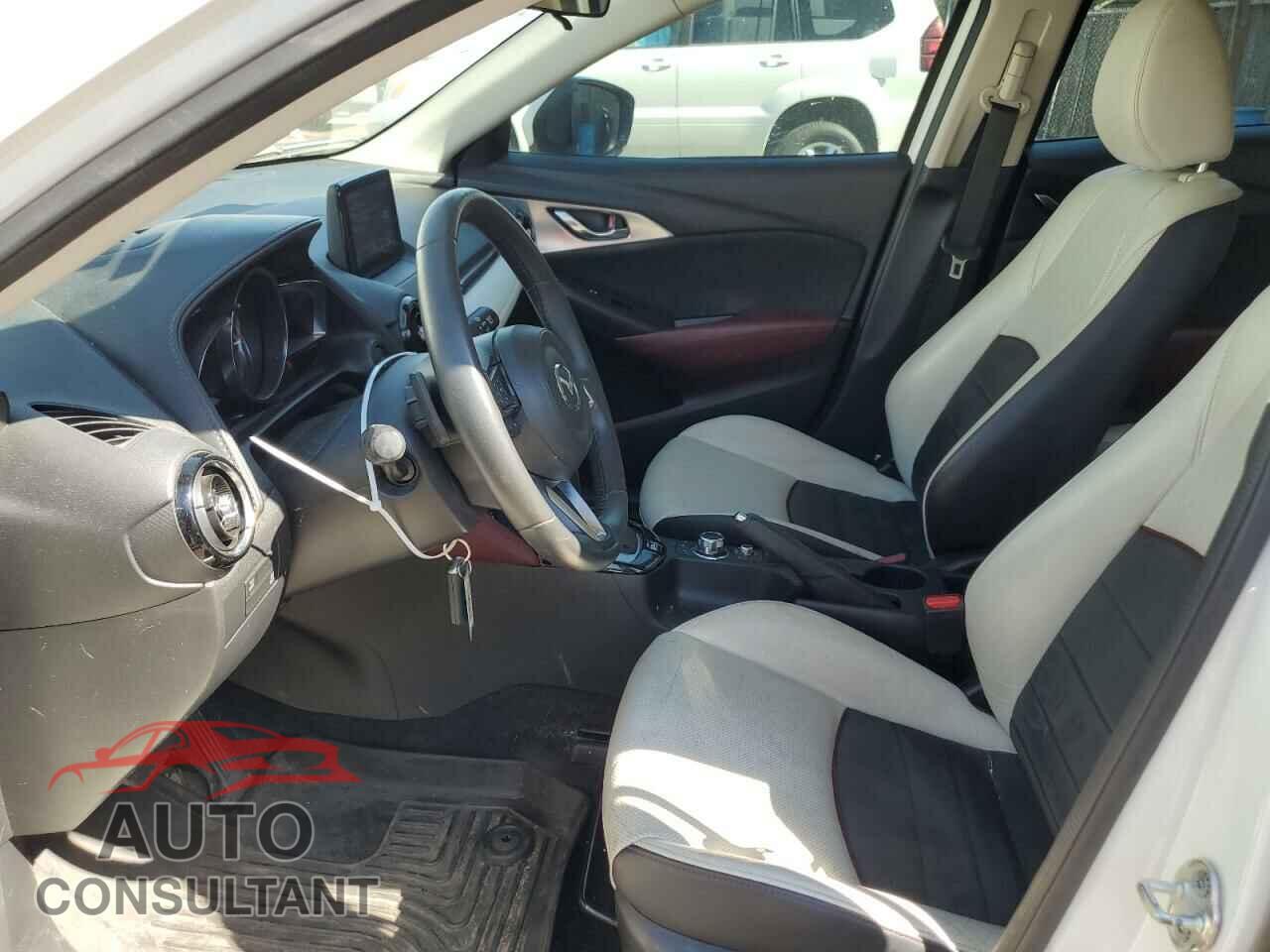 MAZDA CX-3 2018 - JM1DKFD73J0312627