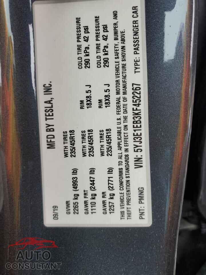 TESLA MODEL 3 2019 - 5YJ3E1EB3KF452267