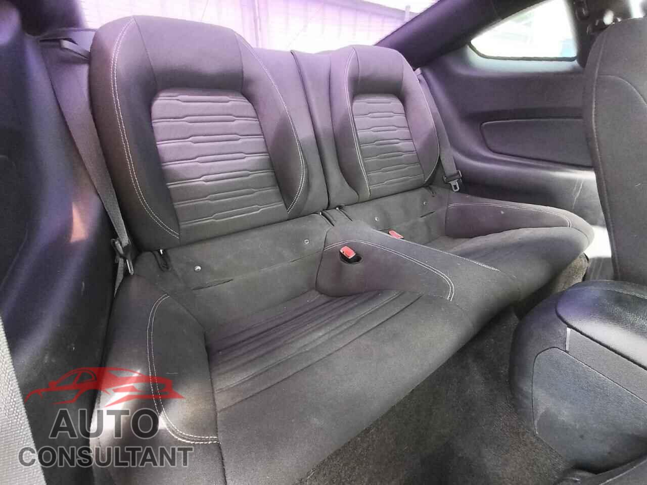 FORD MUSTANG 2015 - 1FA6P8TH4F5400070