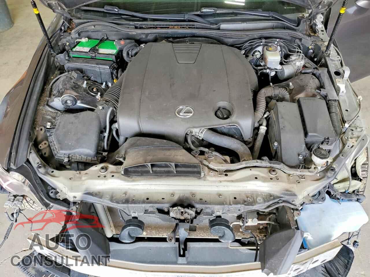 LEXUS IS 2014 - JTHCF1D24E5001528