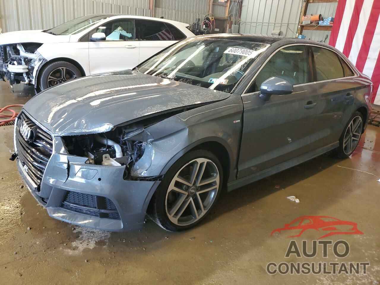 AUDI A3 2018 - WAUJ8GFF7J1013760