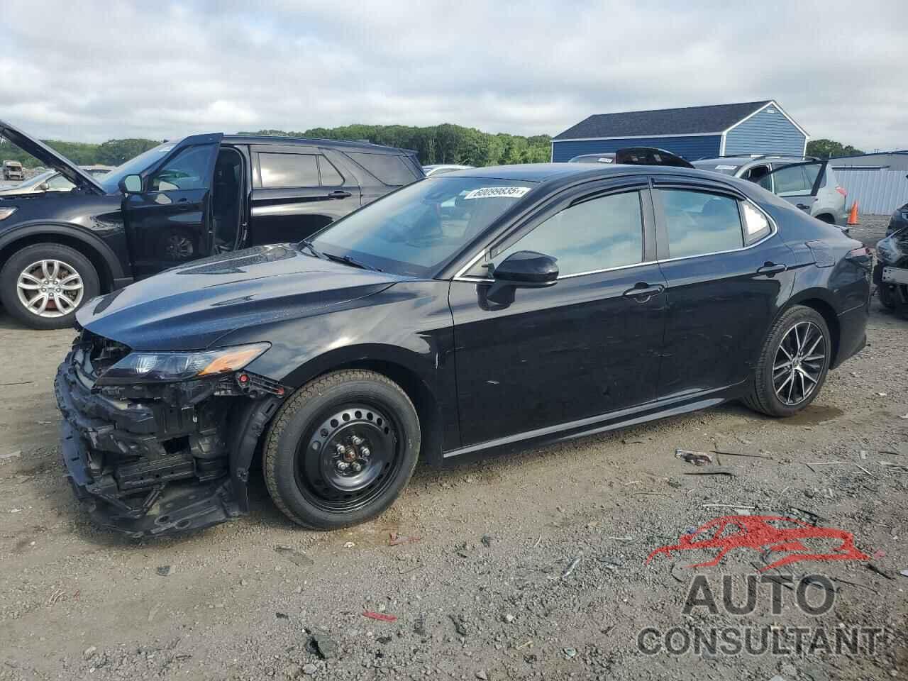 TOYOTA CAMRY 2021 - 4T1G11AK1MU558824