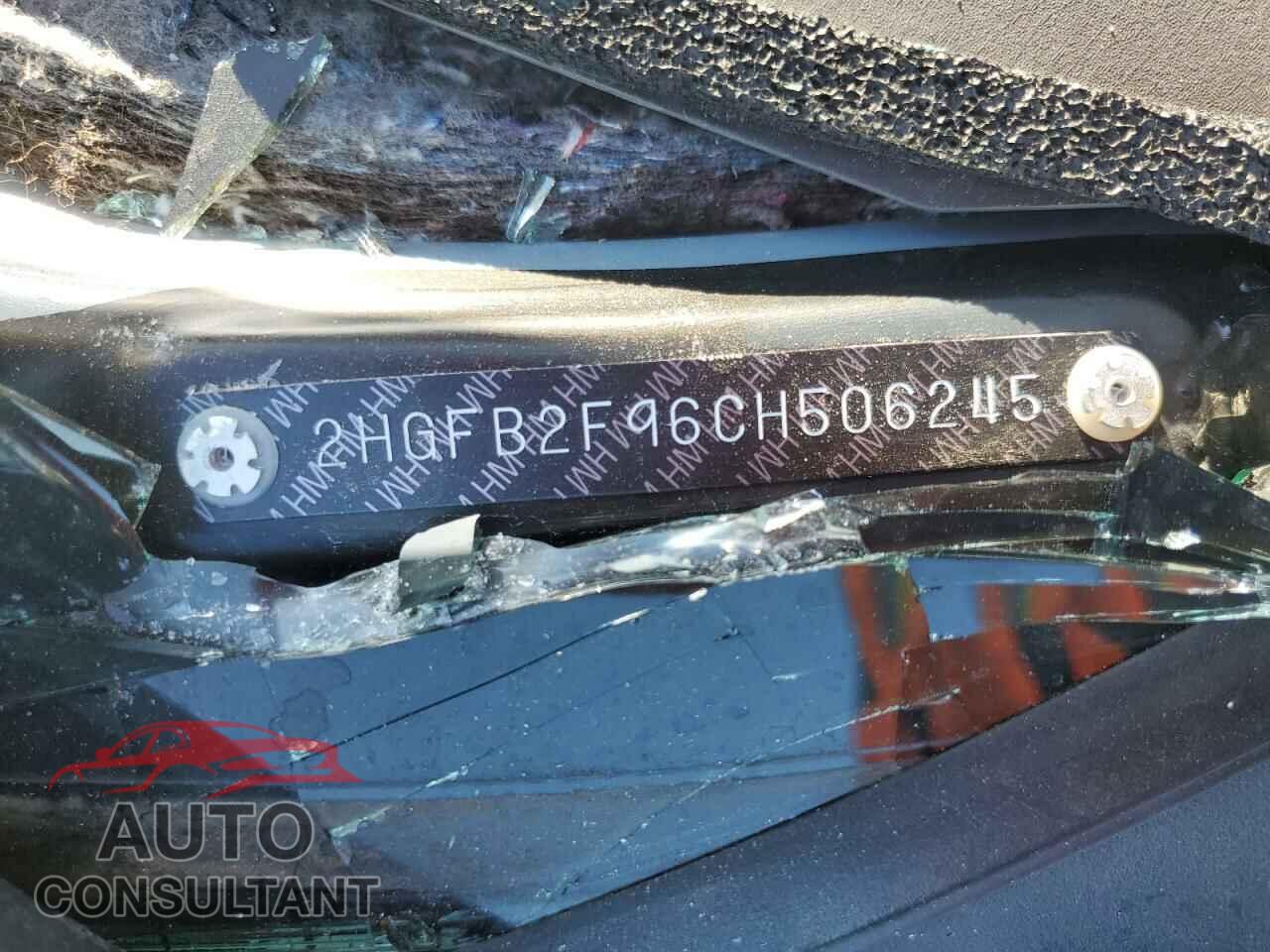 HONDA CIVIC 2012 - 2HGFB2F96CH506245