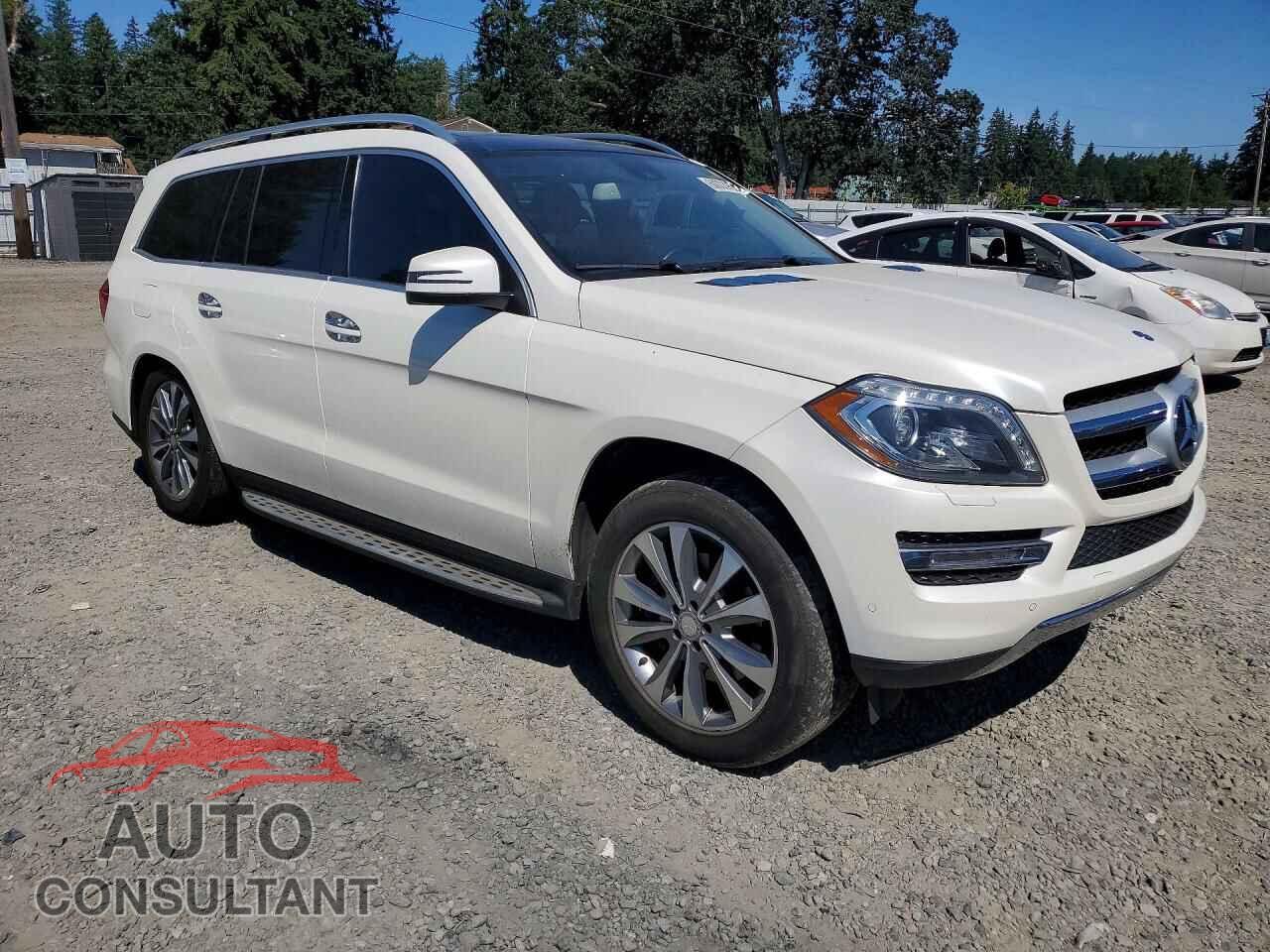 MERCEDES-BENZ GL-CLASS 2015 - 4JGDF2EE9FA602135