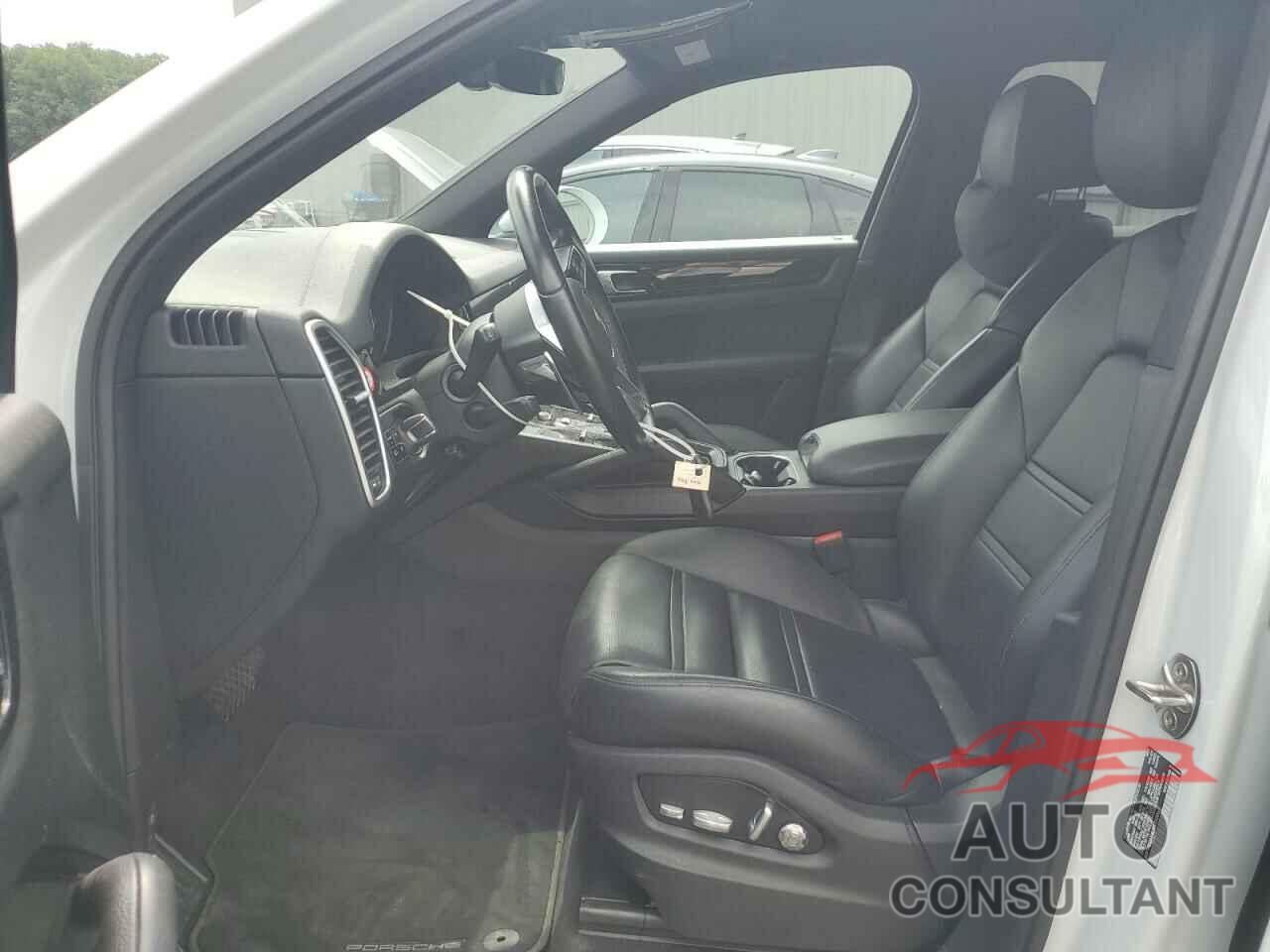 PORSCHE CAYENNE 2020 - WP1AE2AY4LDA23086