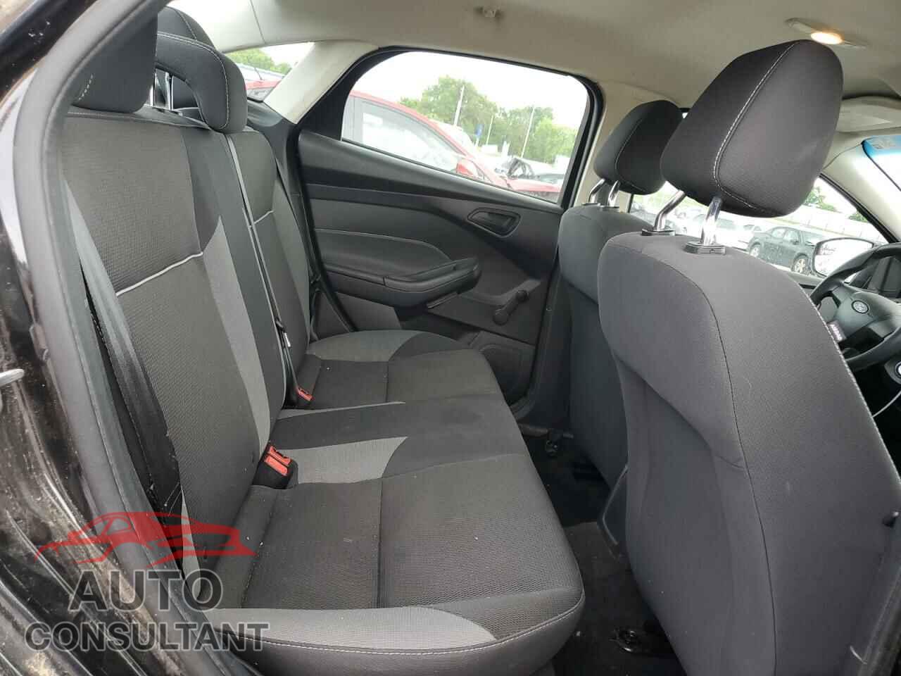 FORD FOCUS 2012 - 1FAHP3E24CL450575