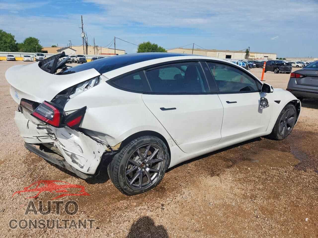 TESLA MODEL 3 2021 - 5YJ3E1EA9MF851579