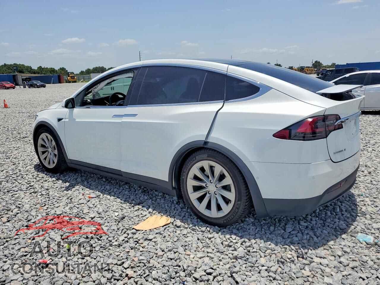 TESLA MODEL X 2018 - 5YJXCBE27JF118237