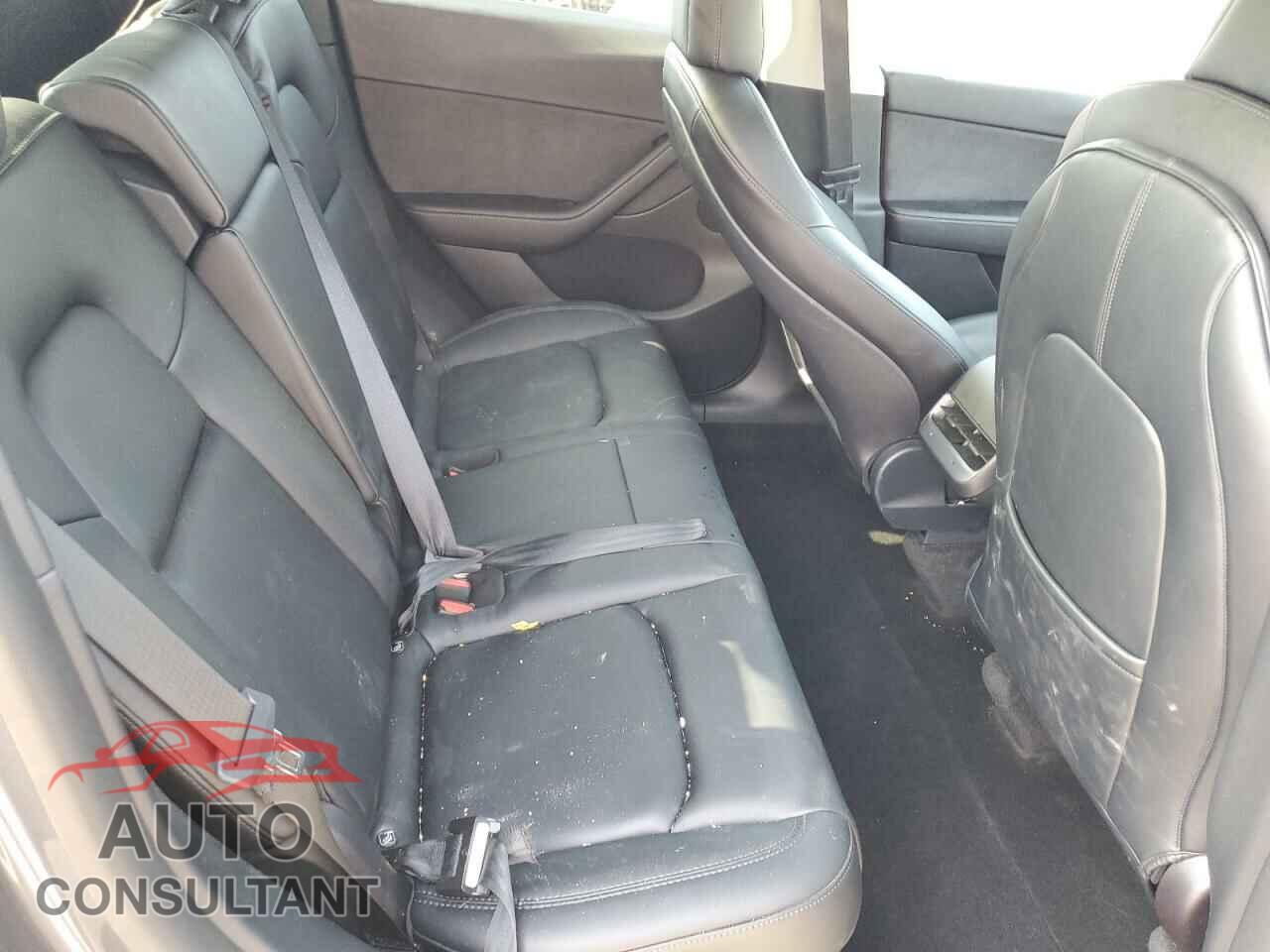 TESLA MODEL Y 2022 - 7SAYGDEF2NF367982