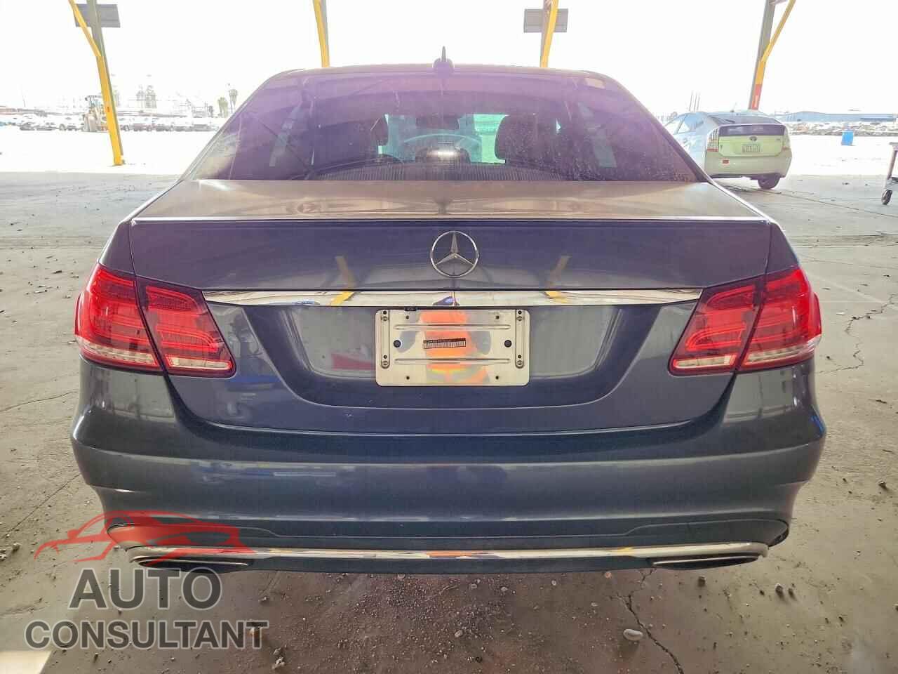 MERCEDES-BENZ E-CLASS 2015 - WDDHF5KB1FB152532