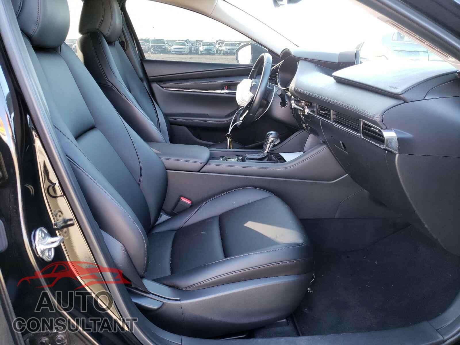 MAZDA 3 2019 - JM1BPACL9K1111255