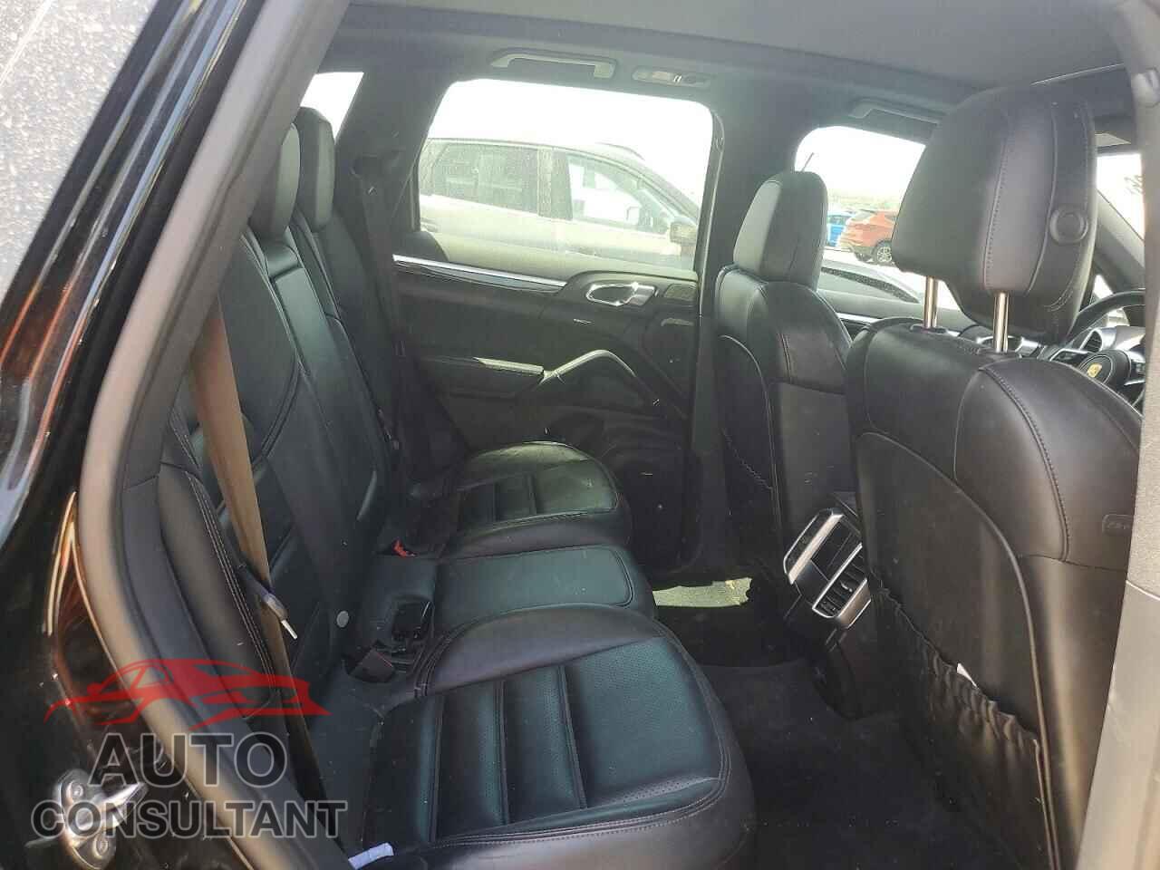 PORSCHE CAYENNE 2017 - WP1AA2A24HKA89969